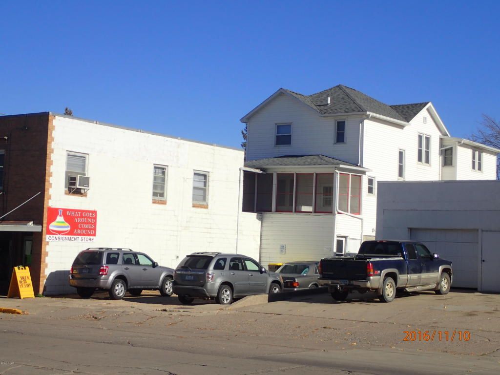 406 Downtown Plz, Fairmont, MN 56031